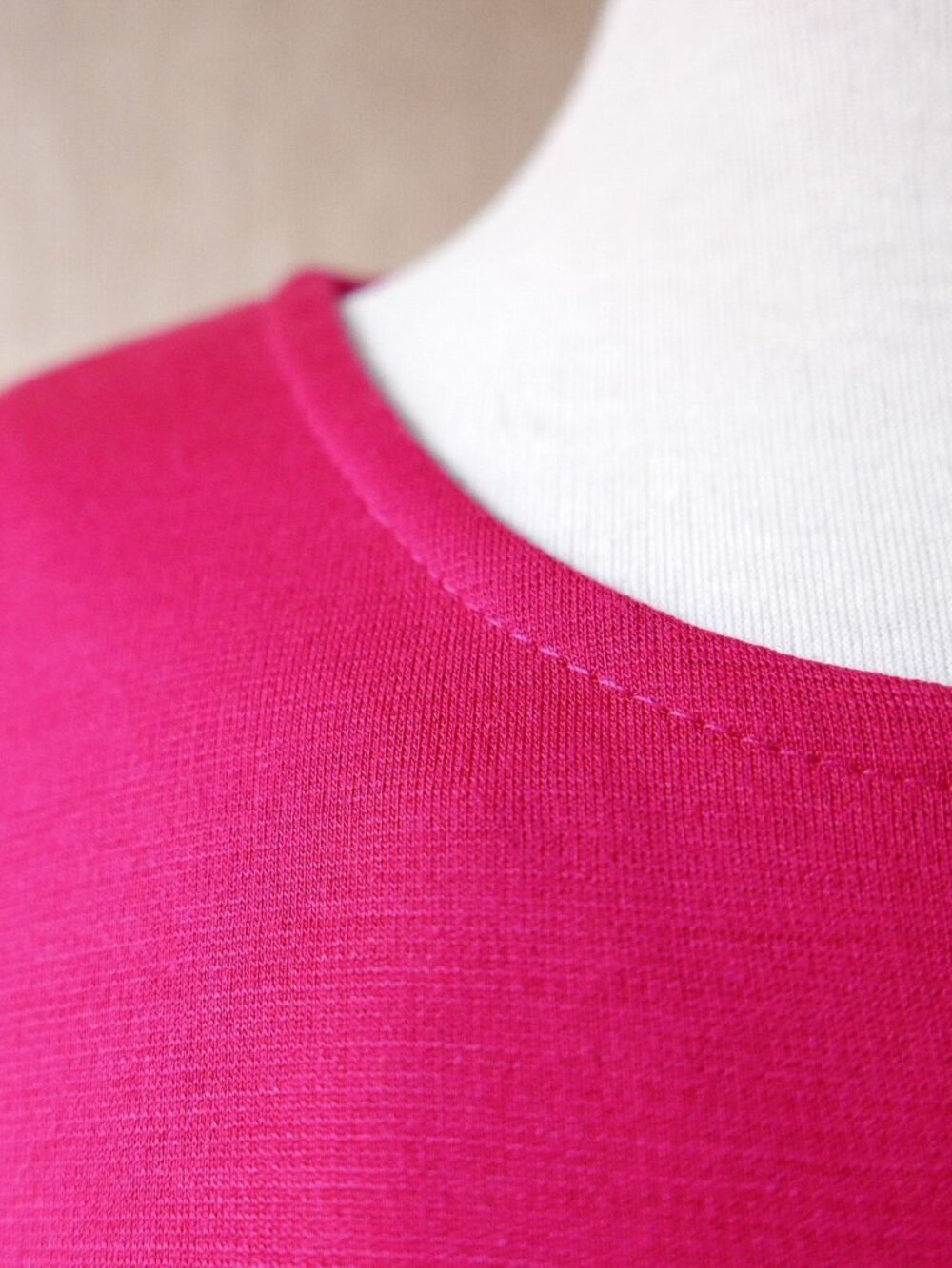 Handmade Bright Pink Lightweight Knit Cape | Size M - Picture 5 of 8
